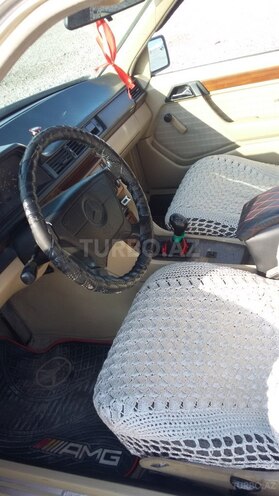 Mercedes E 250 1990, 466,652 km - 2.5 l - Bakı