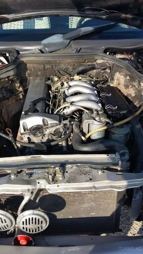 Mercedes E 250 1990, 466,652 km - 2.5 l - Bakı