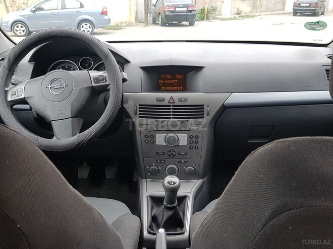 Opel Astra 2005, 256,000 km - 1.4 l - Bakı
