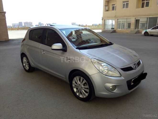 Hyundai i20 2009, 107,000 km - 1.6 л - Bakı