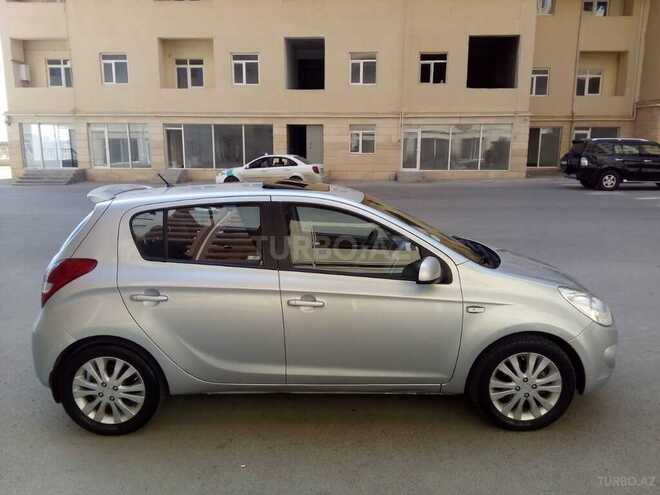 Hyundai i20 2009, 107,000 km - 1.6 л - Bakı