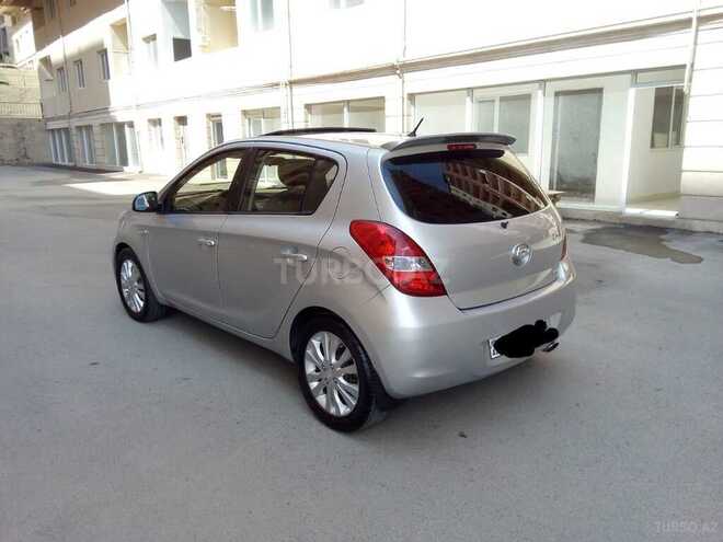 Hyundai i20 2009, 107,000 km - 1.6 л - Bakı