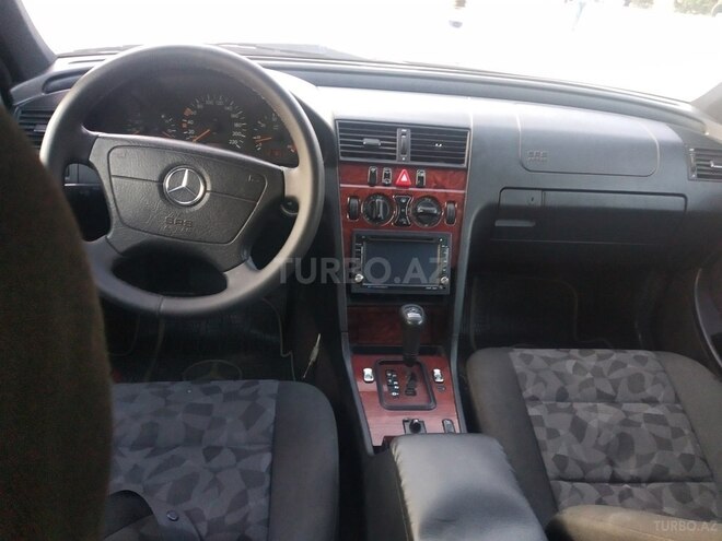 Mercedes C 220 2000, 290,000 km - 2.2 l - Bakı