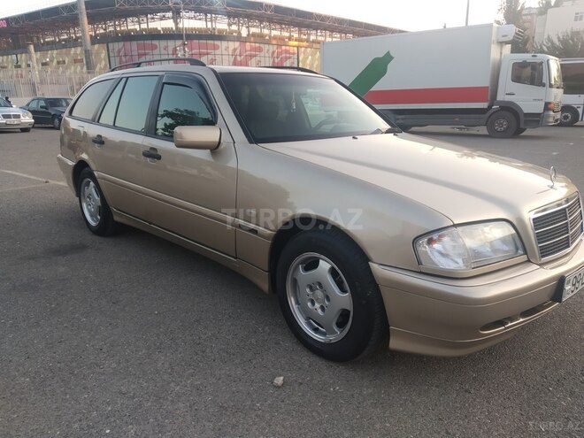 Mercedes C 220 2000, 290,000 km - 2.2 l - Bakı