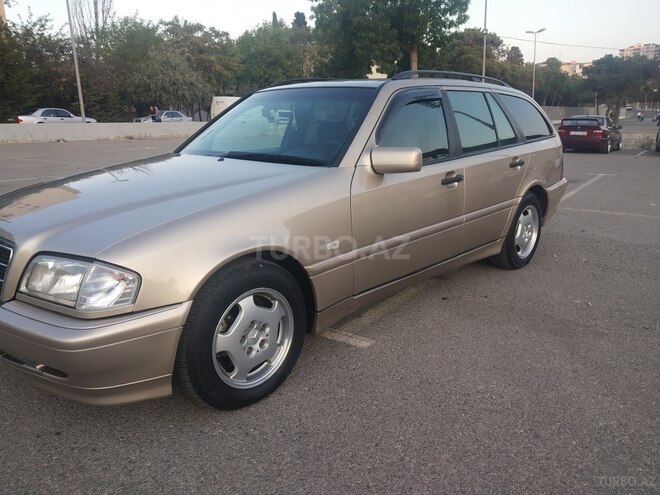 Mercedes C 220 2000, 290,000 km - 2.2 l - Bakı