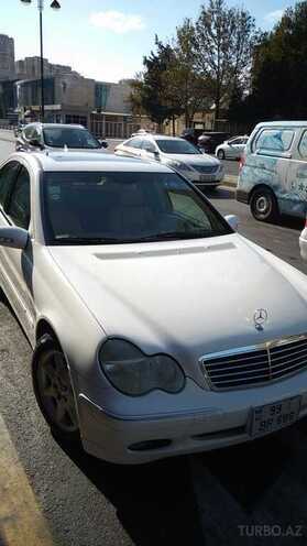 Mercedes C 240 2003, 299,000 km - 2.6 l - Bakı