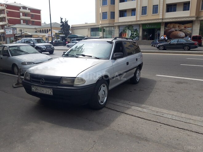 Opel Astra 1994, 236,000 km - 1.7 l - Bakı