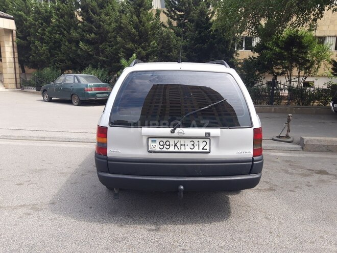 Opel Astra 1994, 236,000 km - 1.7 l - Bakı