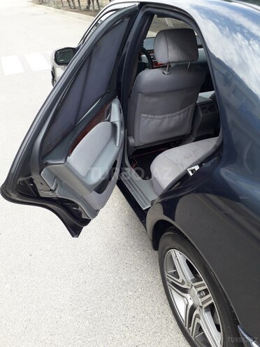 Mercedes E 200 1998, 264,570 km - 2.0 l - Sumqayıt