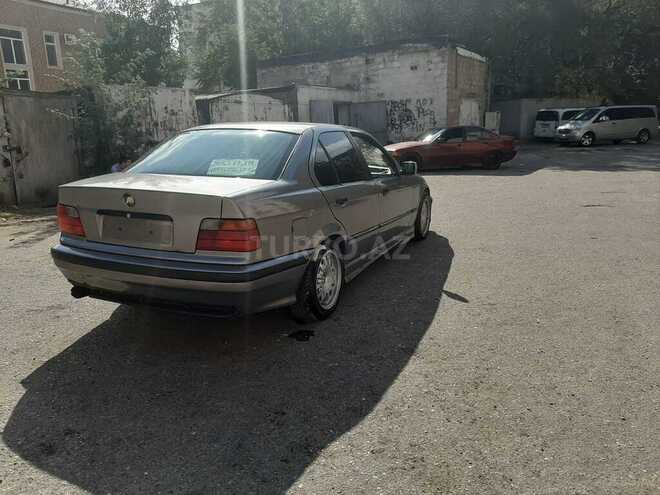 BMW 318 1991, 123,456 km - 1.8 l - Bakı