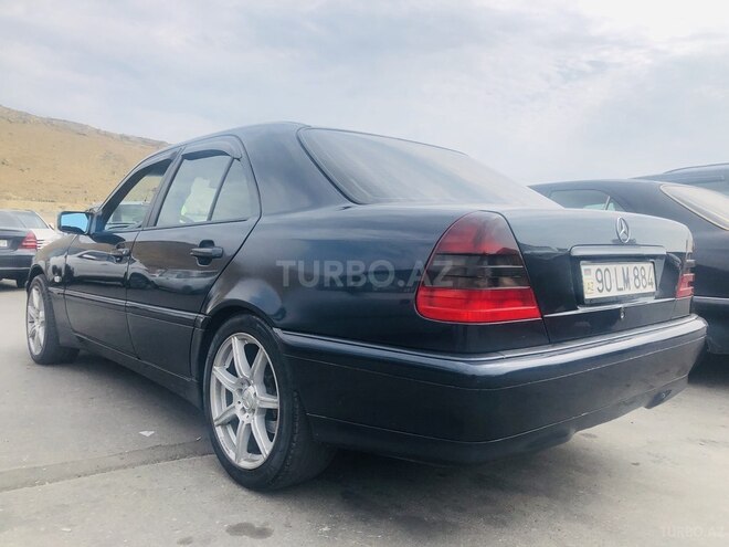 Mercedes C 240 2000, 480,000 km - 2.4 л - Bakı