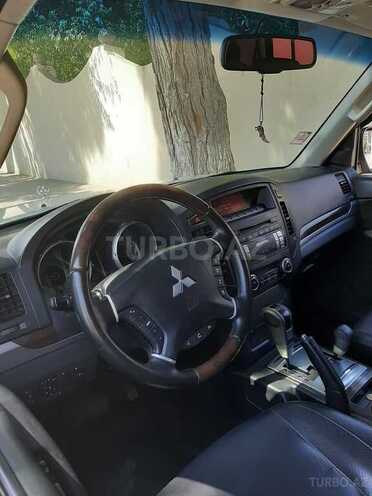 Mitsubishi Pajero 2011, 248,000 km - 3.5 l - Bakı