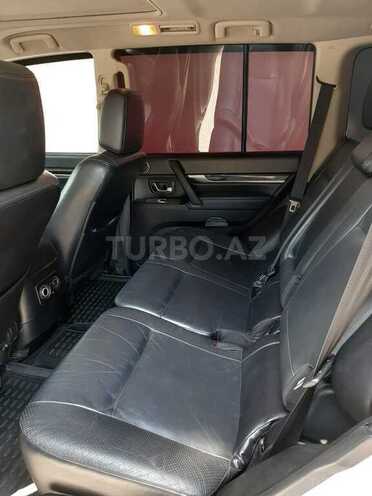 Mitsubishi Pajero 2011, 248,000 km - 3.5 l - Bakı