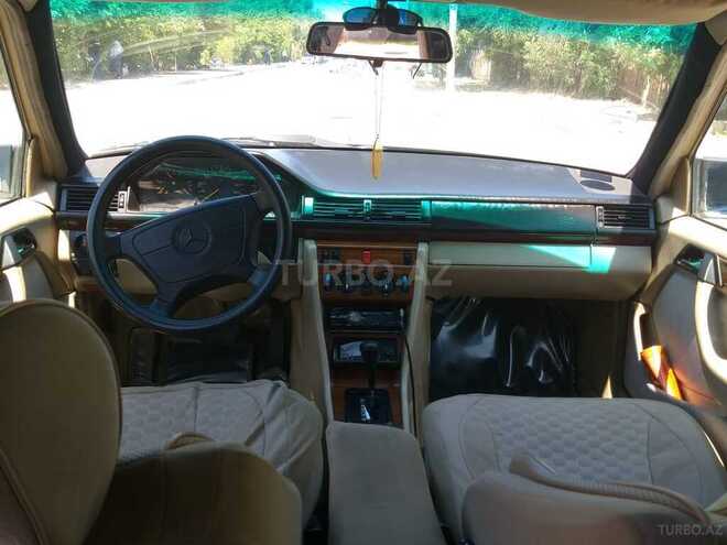 Mercedes E 300 1994, 380,000 km - 3.0 l - Bakı