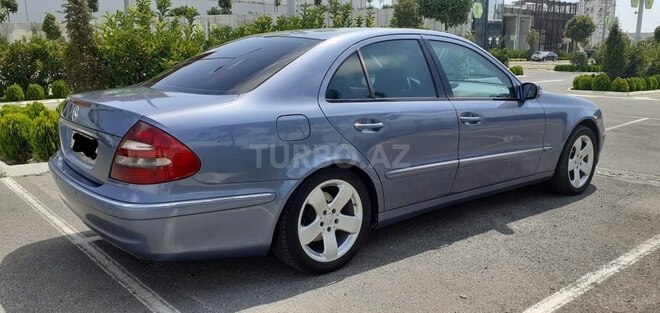Mercedes E 220 2002, 386,000 km - 2.2 l - Bakı