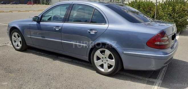 Mercedes E 220 2002, 386,000 km - 2.2 l - Bakı