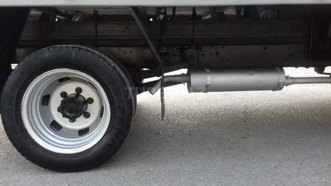 GAZ 33023-744 1999, 200,000 km - 2.4 l - Yevlax