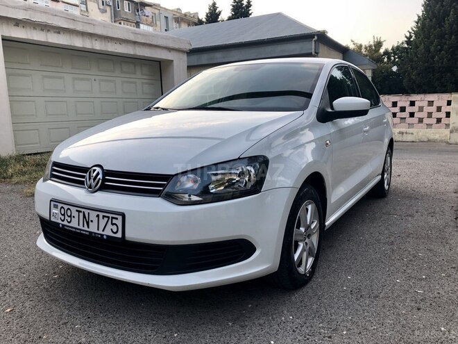 Volkswagen Polo 2014, 105,600 km - 1.6 l - Bakı