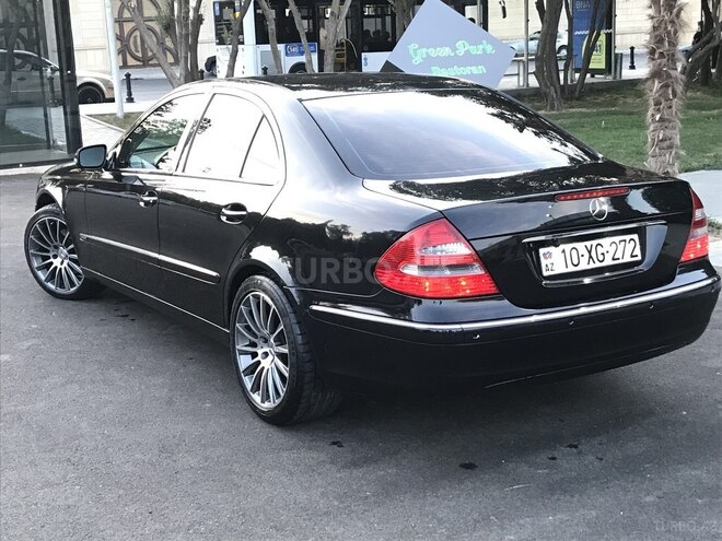Mercedes E 240 2003, 193,000 km - 2.4 л - Bakı