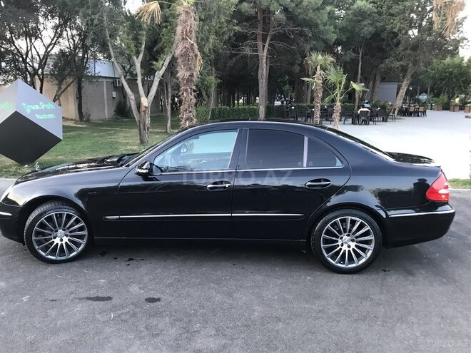 Mercedes E 240 2003, 193,000 km - 2.4 л - Bakı