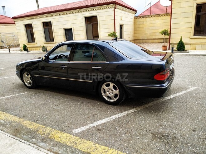 Mercedes E 240 2000, 300,000 km - 2.6 l - Lənkəran