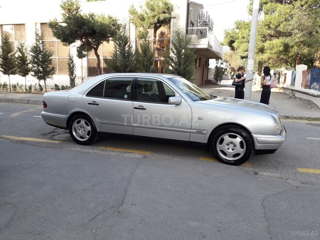Mercedes E 220 1999, 322,355 km - 2.2 l - Xırdalan