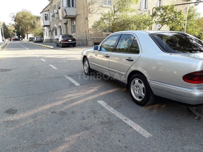 Mercedes E 220 1999, 322,355 km - 2.2 l - Xırdalan
