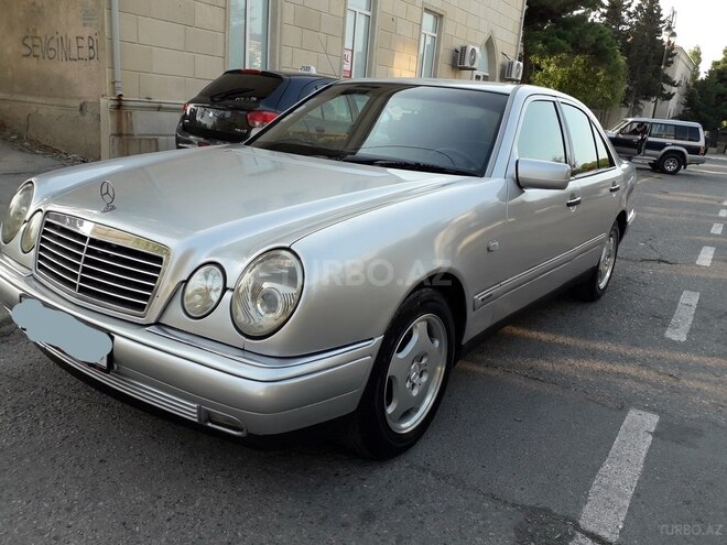 Mercedes E 220 1999, 322,355 km - 2.2 l - Xırdalan