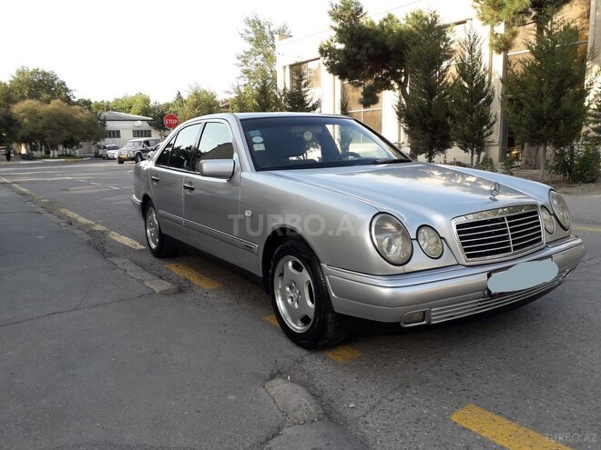 Mercedes E 220 1999, 322,355 km - 2.2 l - Xırdalan