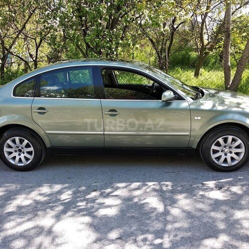 Volkswagen Passat 2002, 115,000 km - 1.8 l - Şəki