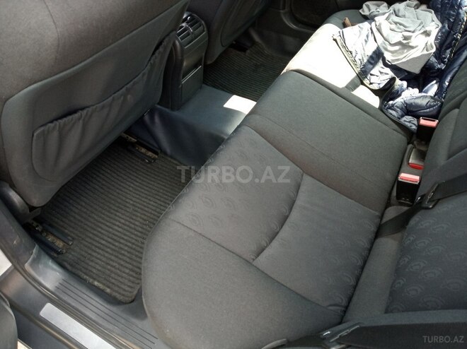Mercedes C 200 2001, 215,000 km - 2.0 l - Quba