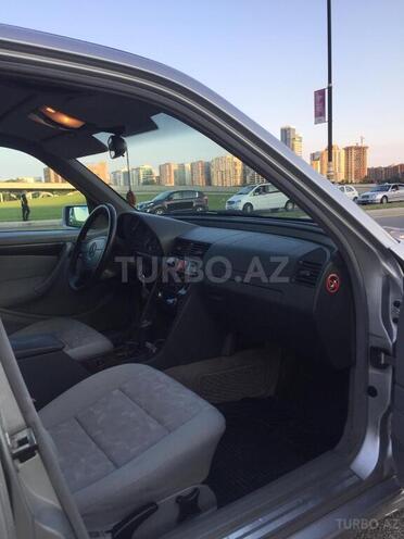 Mercedes C 220 1998, 295,632 km - 2.2 l - Bakı