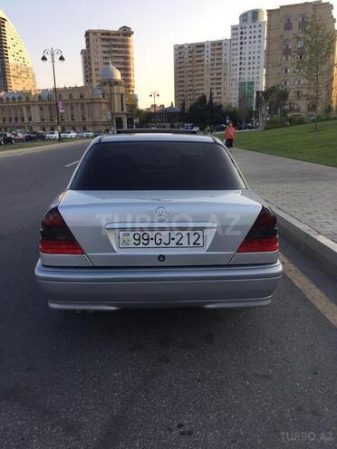 Mercedes C 220 1998, 295,632 km - 2.2 l - Bakı