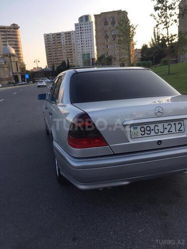 Mercedes C 220 1998, 295,632 km - 2.2 l - Bakı