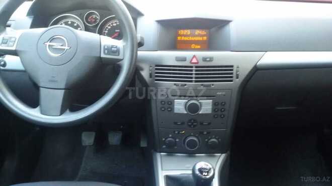 Opel Astra 2005, 127,000 km - 1.4 l - Bakı