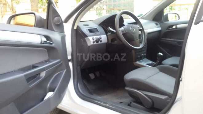 Opel Astra 2005, 127,000 km - 1.4 l - Bakı