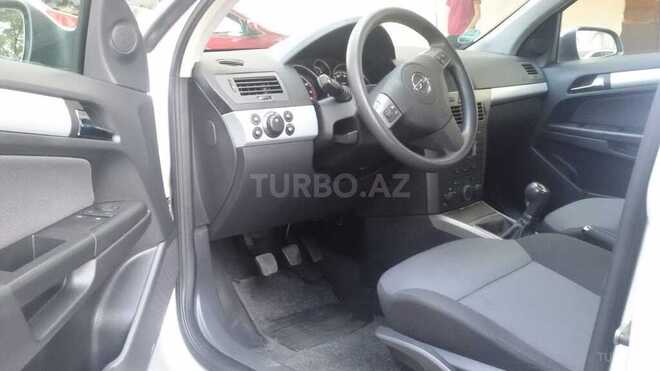 Opel Astra 2005, 127,000 km - 1.4 l - Bakı