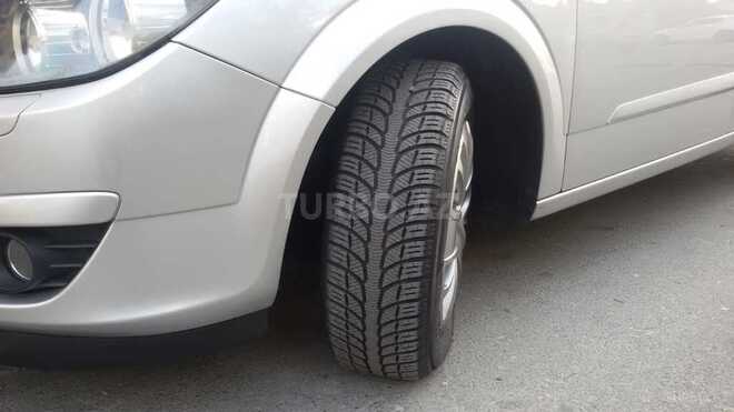 Opel Astra 2005, 127,000 km - 1.4 l - Bakı