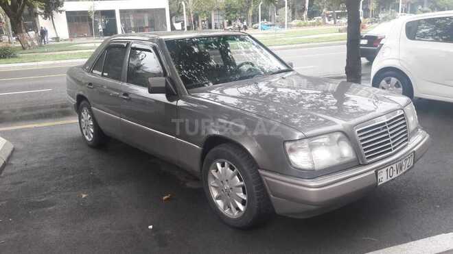 Mercedes E 220 1994, 450,000 km - 2.2 l - Bakı
