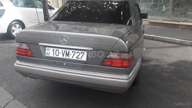 Mercedes E 220 1994, 450,000 km - 2.2 l - Bakı