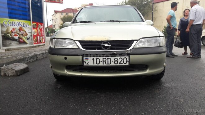 Opel Vectra 1995, 270,000 km - 1.8 l - Bakı