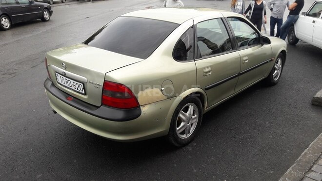 Opel Vectra 1995, 270,000 km - 1.8 l - Bakı
