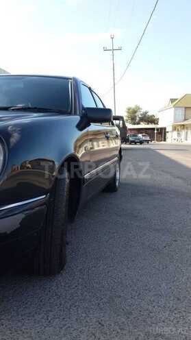 Mercedes E 240 1998, 295,424 km - 2.4 л - Bakı