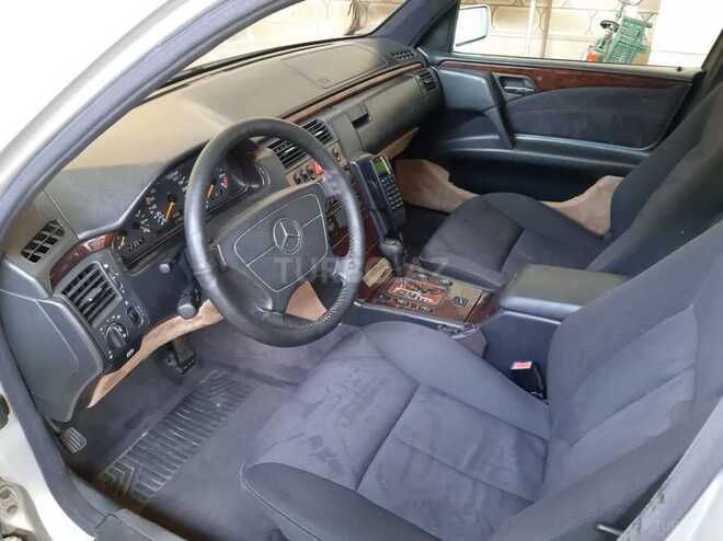 Mercedes E 230 1997, 215,604 km - 2.3 l - Şirvan