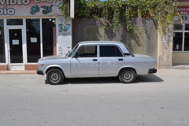 LADA (VAZ) 2107 2010, 593,000 km - 1.6 л - Bakı