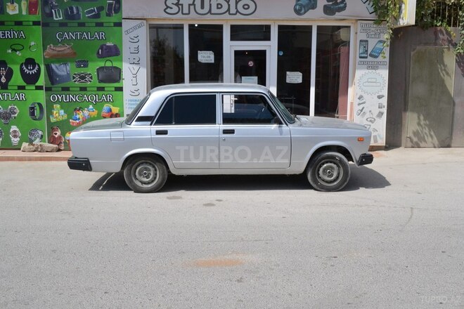 LADA (VAZ) 2107 2010, 593,000 km - 1.6 л - Bakı