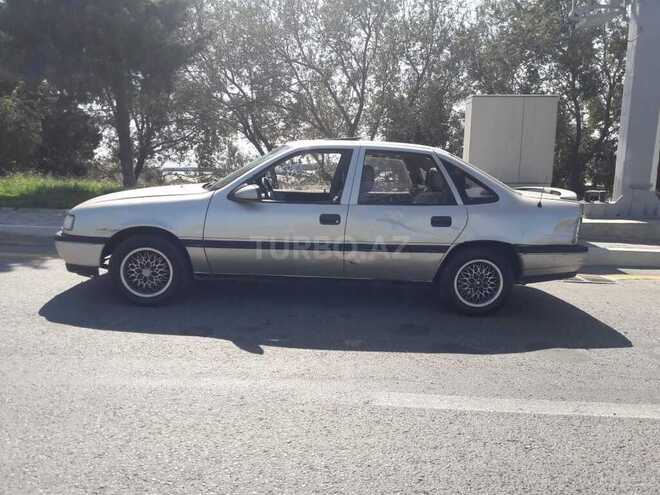 Opel Vectra 1992, 354,000 km - 1.8 l - Bakı