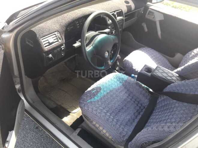 Opel Vectra 1992, 354,000 km - 1.8 l - Bakı
