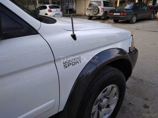 Mitsubishi Montero 2000, 180,000 km - 3.0 l - Bakı