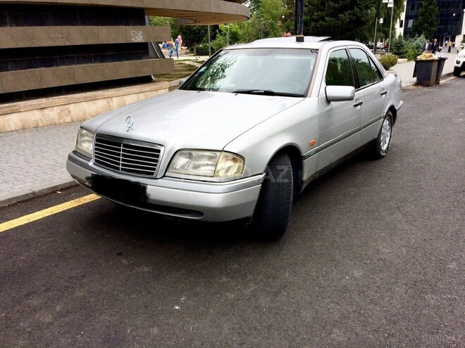 Mercedes C 180 1995, 258,660 km - 1.8 l - Qəbələ